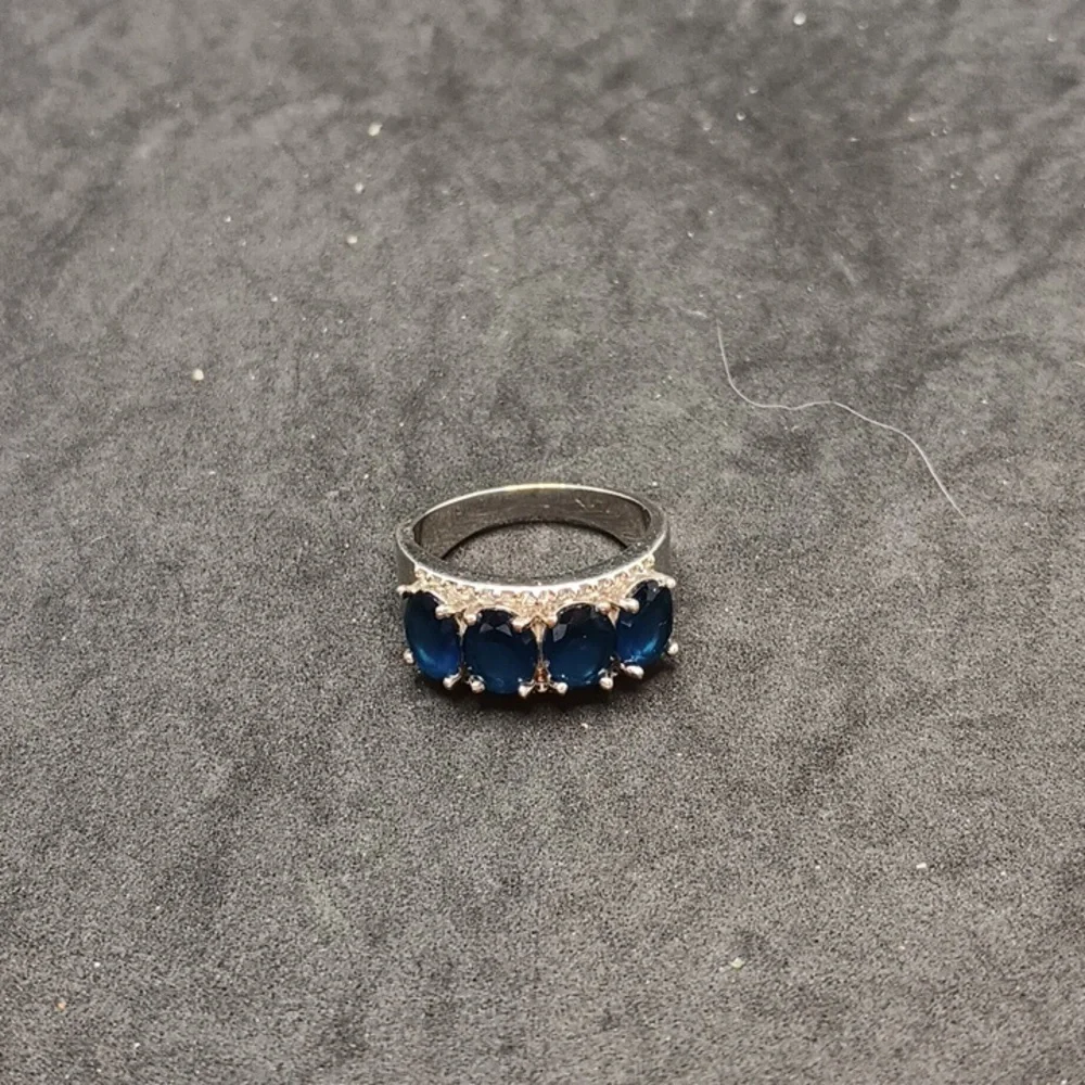 Size 9 Blue Gemstone Women's Ring - Picture 2 of 3